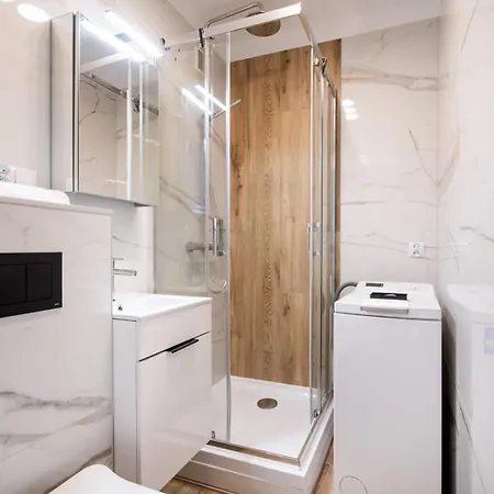 Labo Niepodleglosci Apartment Warsaw