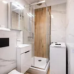 Labo Niepodleglosci Daire Varşova